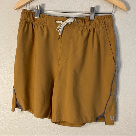 NWT ⛰ Vuori | Trail Short - Dark Golden - Picture 6 of 14